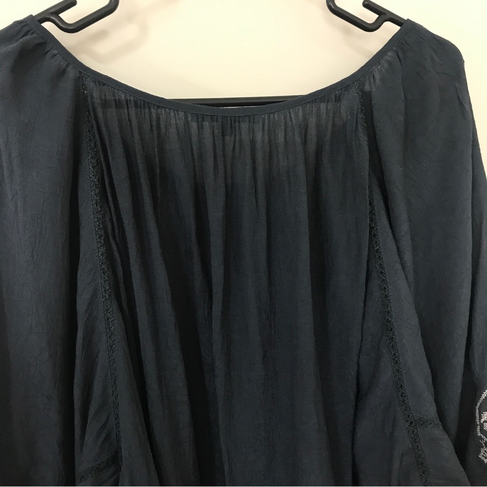 3/$15 Cecico blue boho wide dolman style sleeves top - Picture 9 of 11